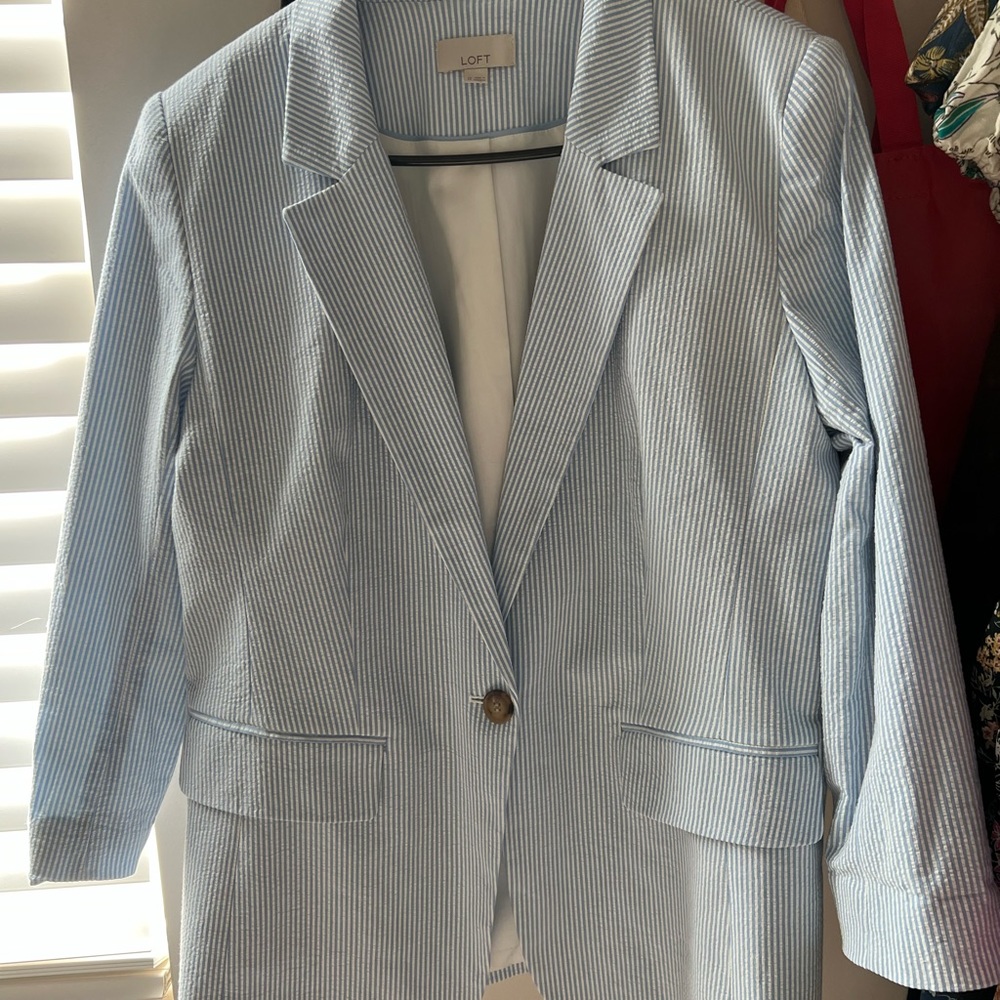 LOFT Seersucker Long Blazer